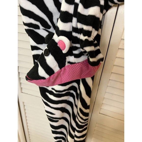 Nick and Nora Zebra Footed One Piece Fleece Pajamas Sleepwear Size Small - Picture 4 of 6
